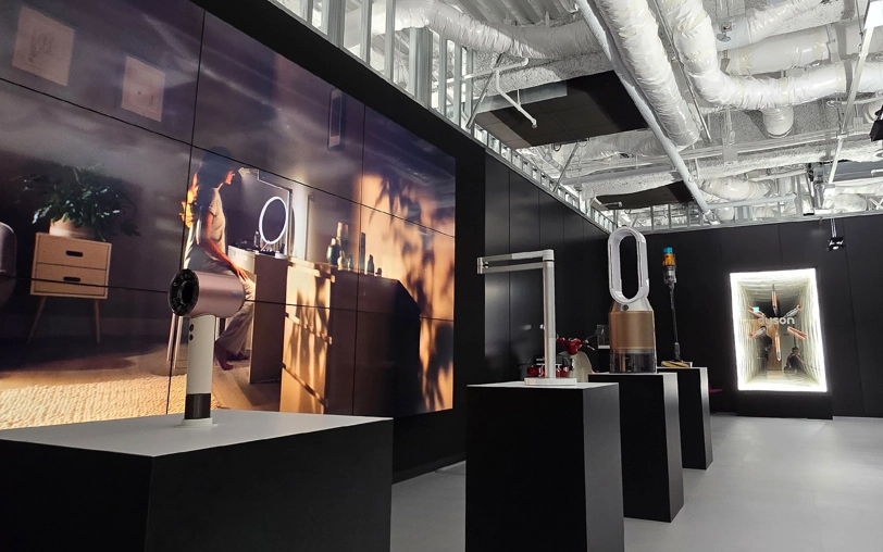 Japan Dyson Demo Store